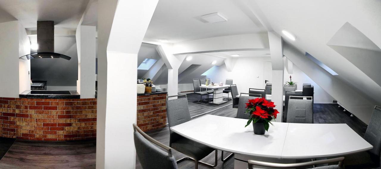 Hotel Kotva Hrensko Ngoại thất bức ảnh